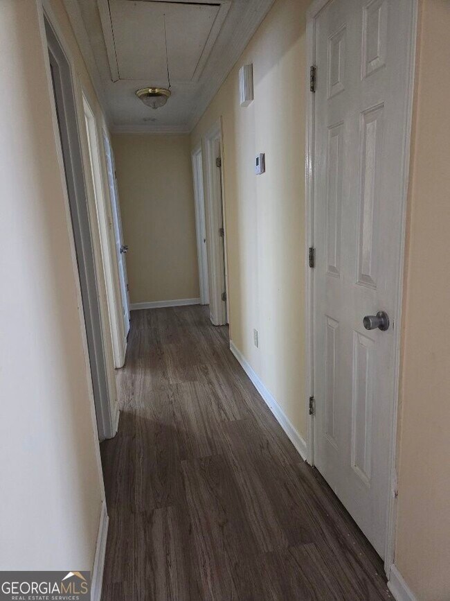 Building Photo - 2120 Fieldstone View Ct SE