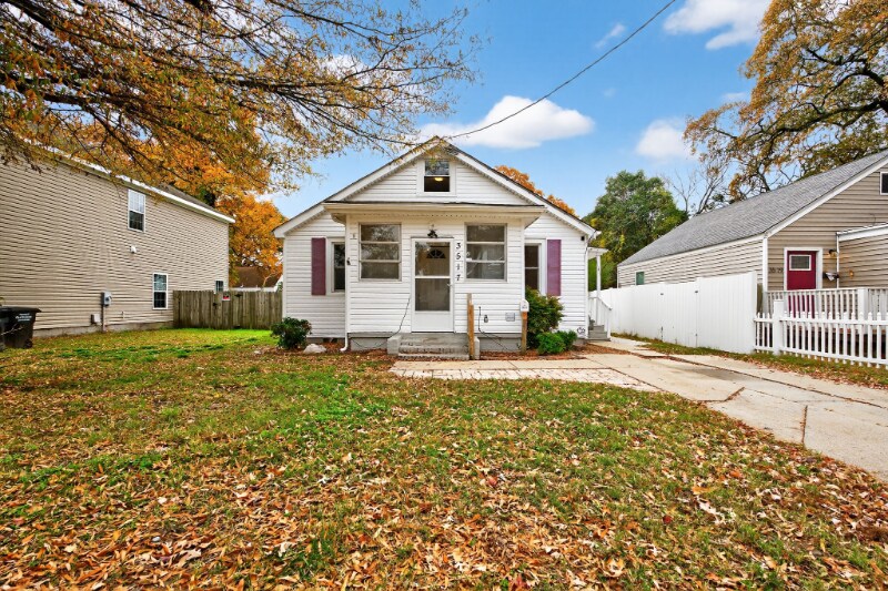 Building Photo - 3517 Brighton St