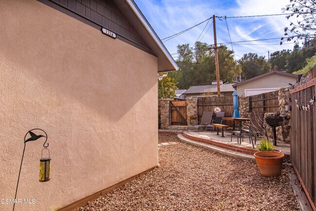 Building Photo - 1226 Aster St