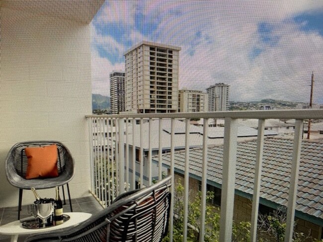 Building Photo - FULLY RENOVATED 1 BEDROOM 1 BATH, MUST SEE!!!