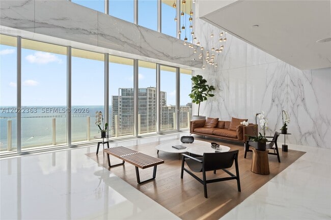 Building Photo - 300 Biscayne Blvd