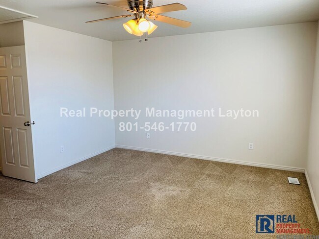 Building Photo - Cozy 2 Bedroom South Ogden Townhome Available Now!