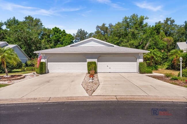 Building Photo - Charming 2BR/2BA Sarasota Retreat Near UTC - Annual Lease