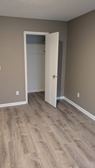 Building Photo - 10171 Haskins St