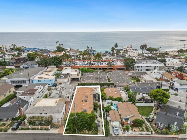 Building Photo - Catalina Apartments