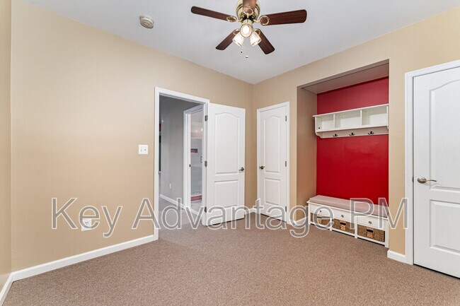 Building Photo - 4203 Talon Dr