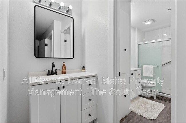 Building Photo - 7250 S Gaylord St