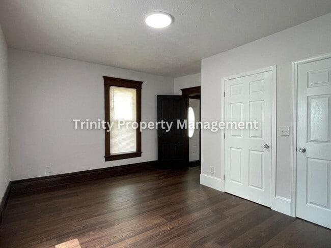 Building Photo - 116 Maryland Ave