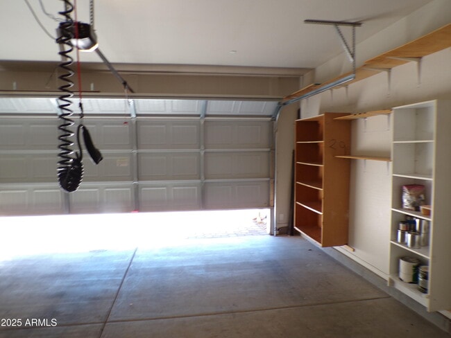 Building Photo - 844 Tiablanca Rd