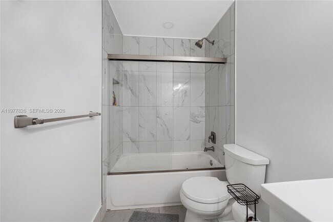 Building Photo - 1410 SW 106th Terrace