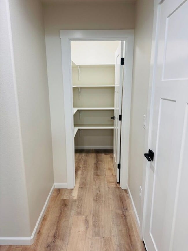 Building Photo - Brand New Duplex with upgraded finishes th...
