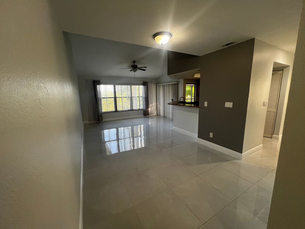 Building Photo - 13351 Greengate Blvd