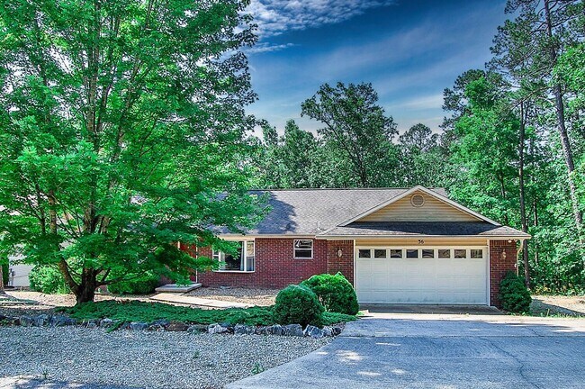 Building Photo - 3 Bedrooms and 2 full baths make the perfect layout for everyone! Call 501-922-9997 to set up a s...