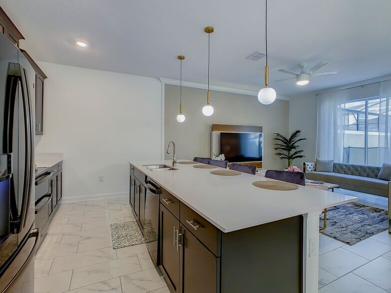 Building Photo - 3000 Protagonist St