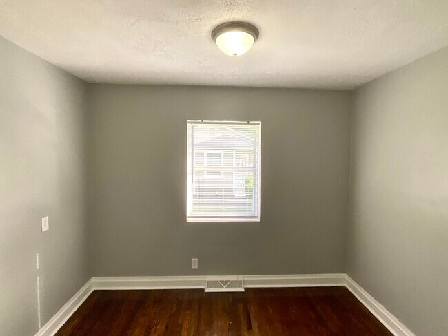 Building Photo - 2717 Margaret Ct