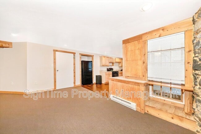 Building Photo - 306 N Potomac St