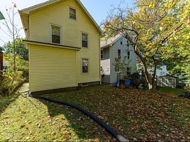 Building Photo - 1508 Tibbits Ave