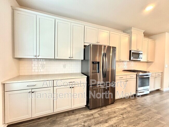 Building Photo - 3518 Hidden Valley Cir
