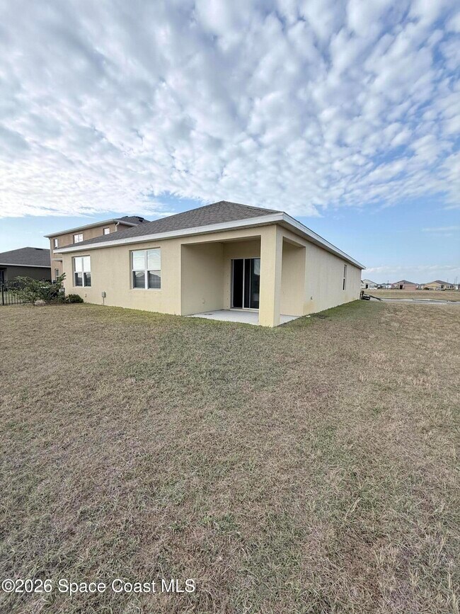 Building Photo - 4984 Amasa Cir