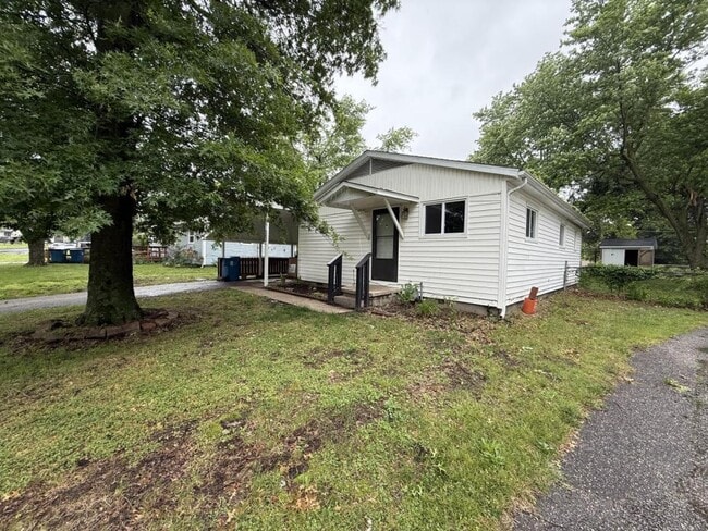 Primary Photo - 306 N McKinley Ave