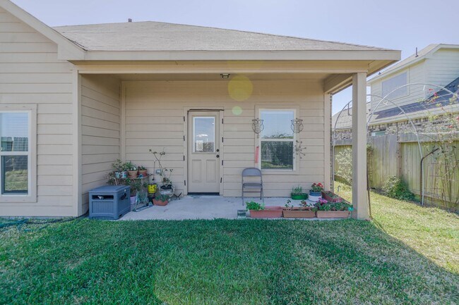 Building Photo - 3417 Fawnwood Dr