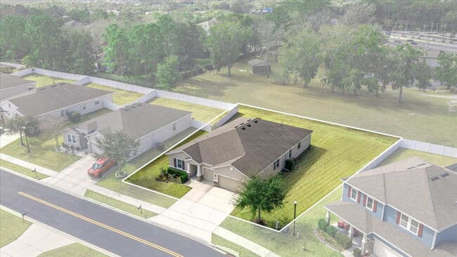 Building Photo - **Spacious 4-Bedroom, 3.5-Bath Home with Private Guest Suite and 3-Car Garage**