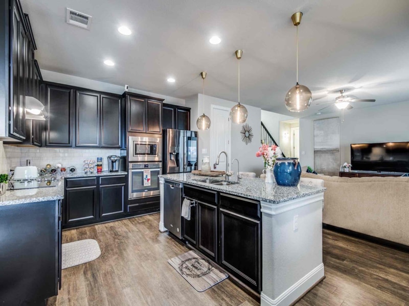 Building Photo - 232 Grand Vista