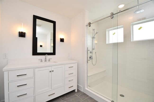 Building Photo - 2209 Via Laura Ln