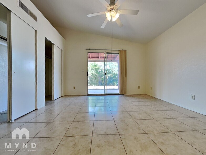 Building Photo - 5230 W Wood Owl Dr
