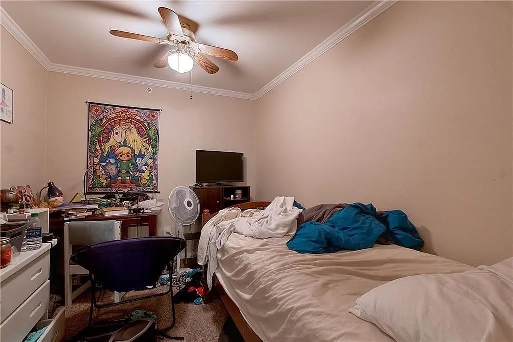 Building Photo - 501 W 26th St