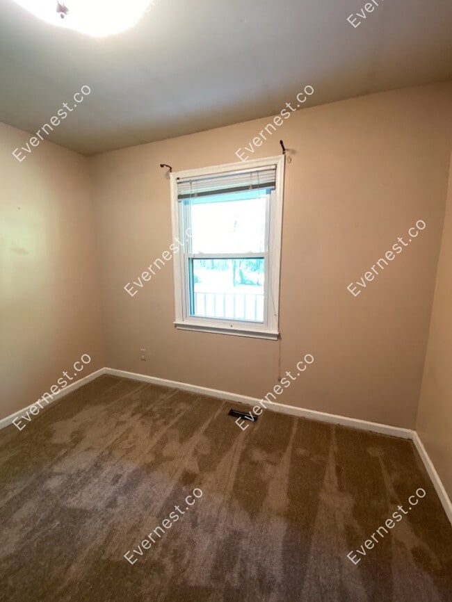 Building Photo - 13408 Wilderness Park Dr