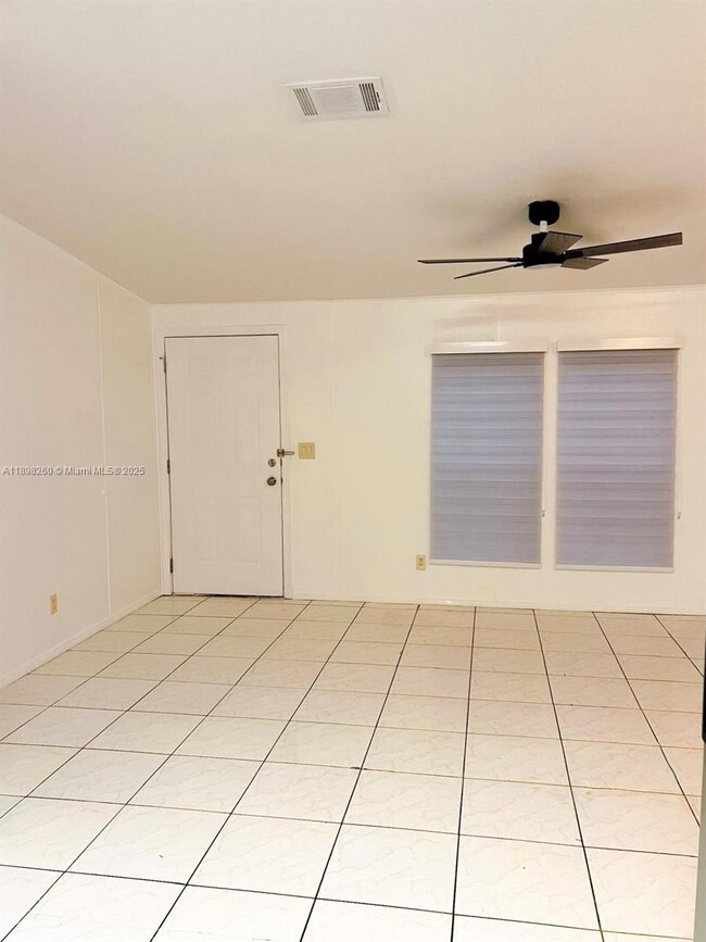 Building Photo - 5904 Sussex Dr