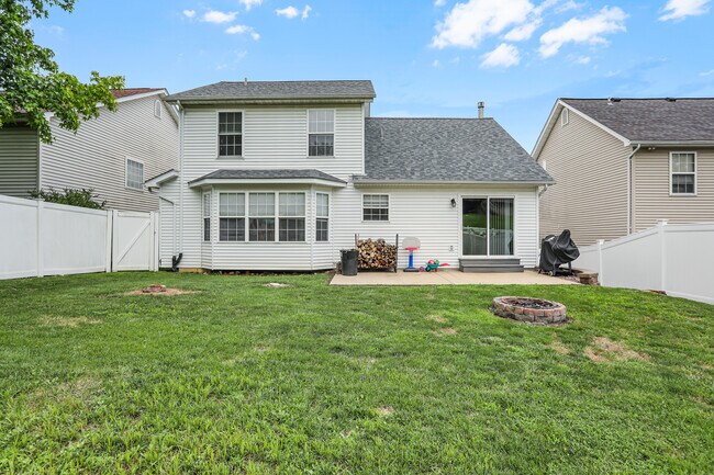 Building Photo - 552 Winter Bluff Dr