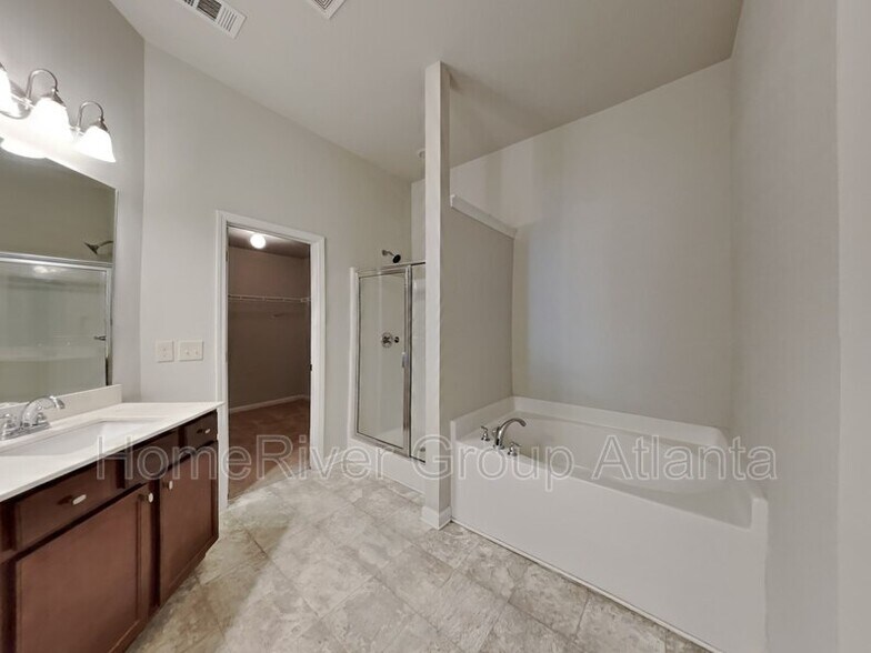 Building Photo - 1329 Brookmere Way