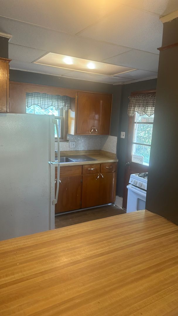 Building Photo - Nice property ready to rent!