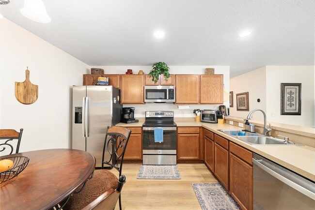 Building Photo - Furnished Annual Rental – Near Brownwood Town Square