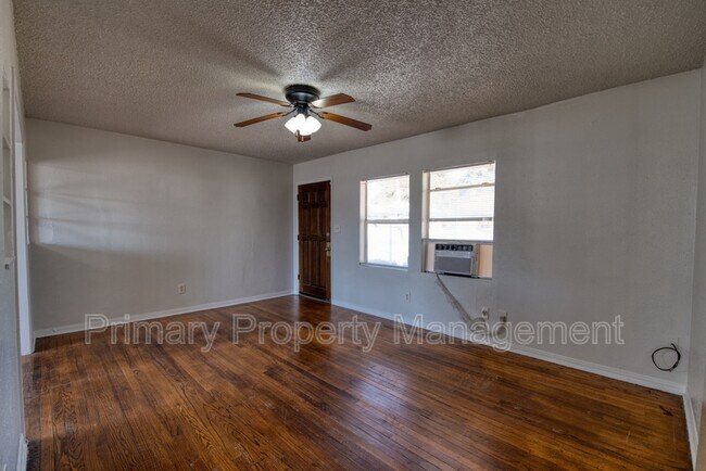 Building Photo - 2480 NW 39th Terrace