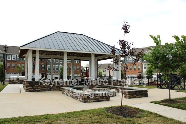 Building Photo - 9818 Ruby Lockhart Blvd