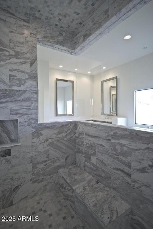 Building Photo - 2836 E Carob Dr