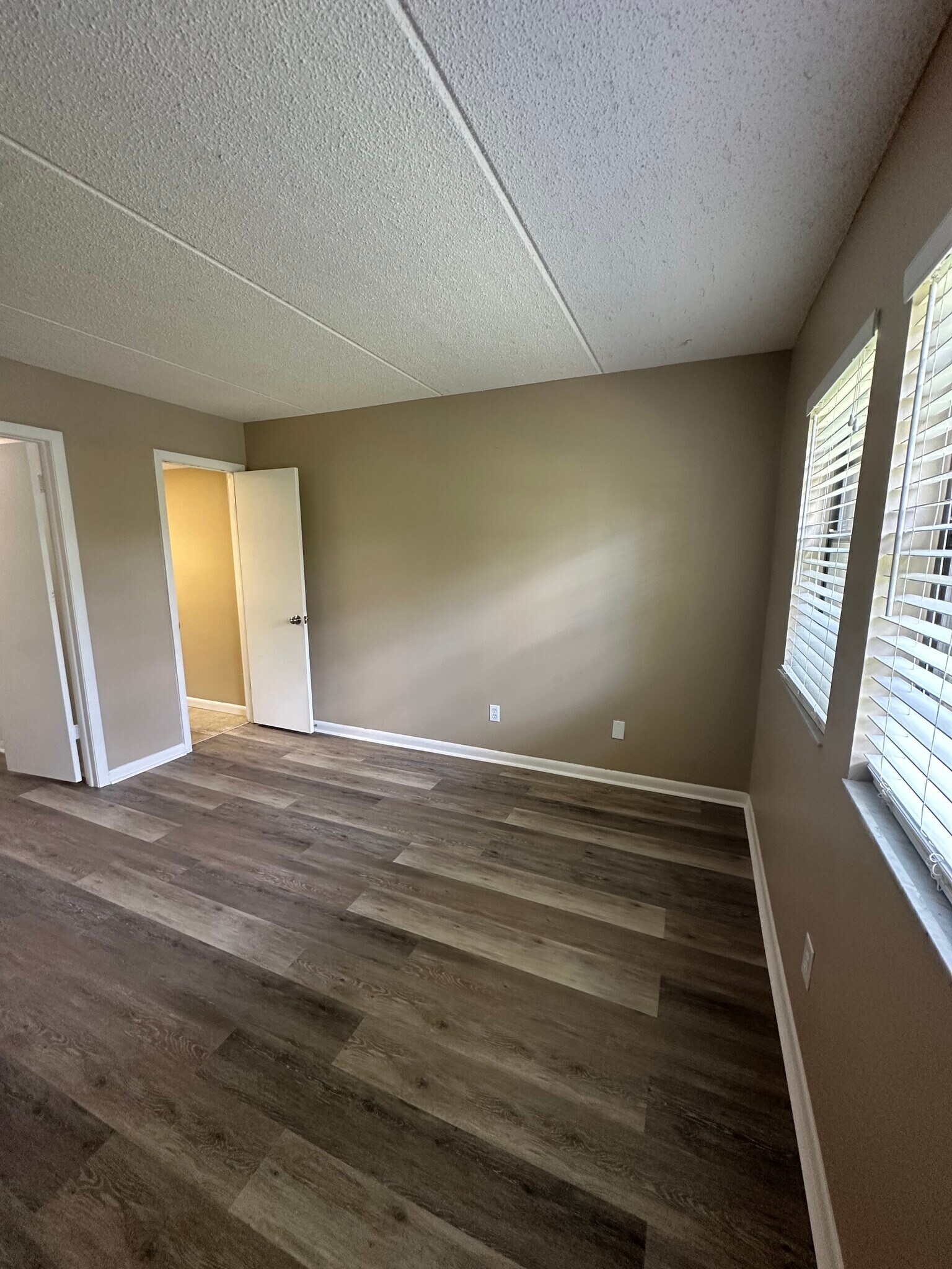 Master bedroom - 1000 Tarpon Woods Blvd