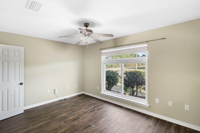 Building Photo - 8778 Faye Ct