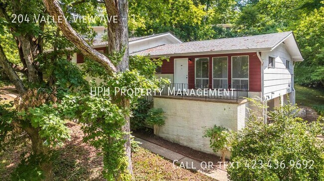 Building Photo - 204 Valley View Ave