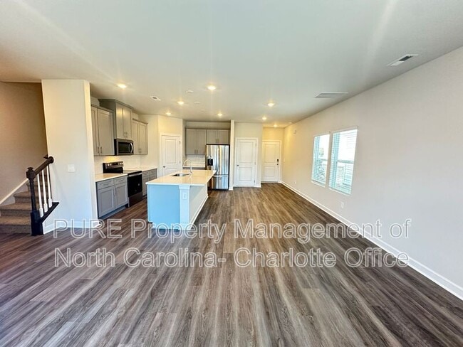 Building Photo - 1764 Braemar Vlg Dr