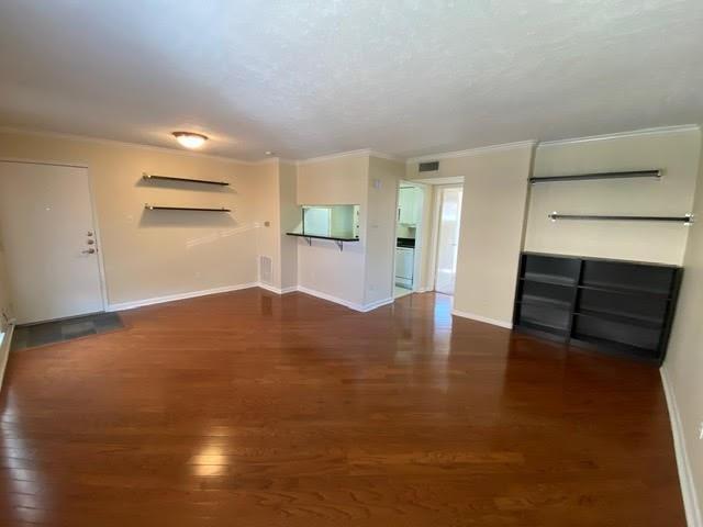 Building Photo - 6410 Del Monte Dr
