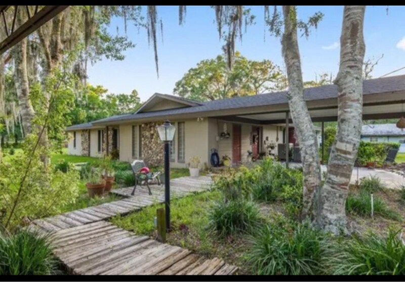 Building Photo - 4100 SW 86th Terrace