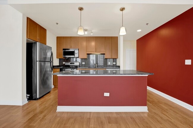 Building Photo - 1400 S Michigan Ave