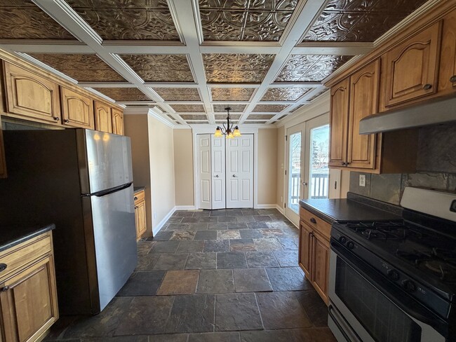 Building Photo - 11614 Algonquin Rd