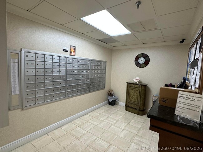 Building Photo - 5047 N Hwy A1A