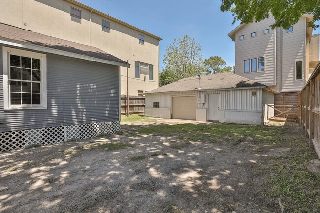 Building Photo - 1204 Birdsall St
