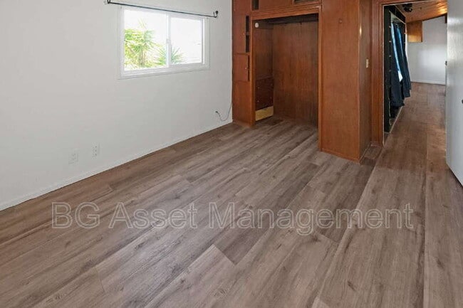 Building Photo - 950 Kelvin Ct